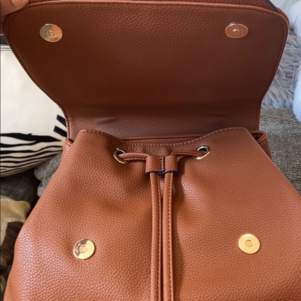 NWT Calvin Klein Brown leather bookbag/ backpack - Picture 4 of 4